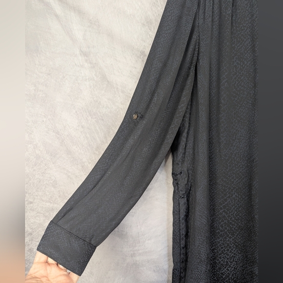 Banana Republic Petite 8 Reptile Print Dress With Roll Up Sleeves - Picture 5 of 14